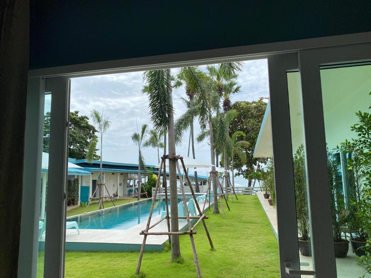 Le Petit Saint Tropez Hotel Khanom Exterior photo